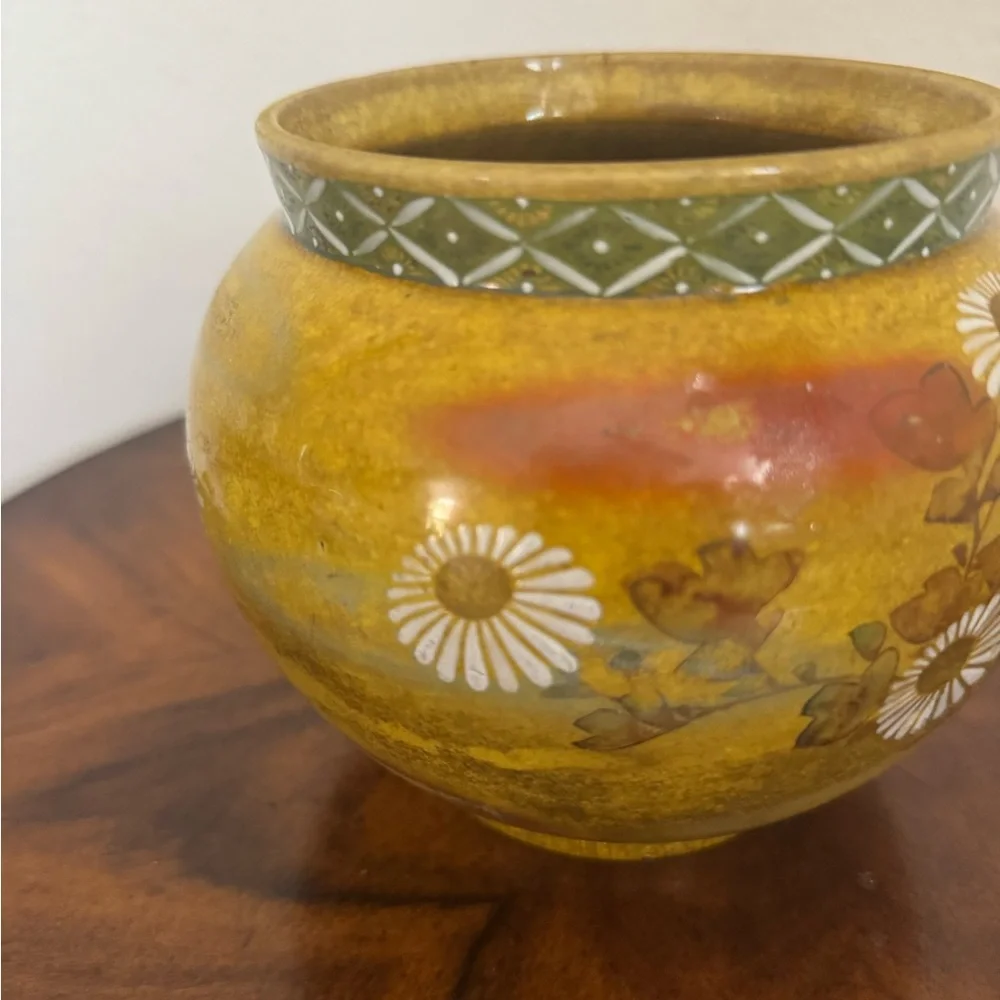 Antique Japanese Ceramic Planter Hand Painted Floral Decoration 5 1/2” - Picture 5 of 12